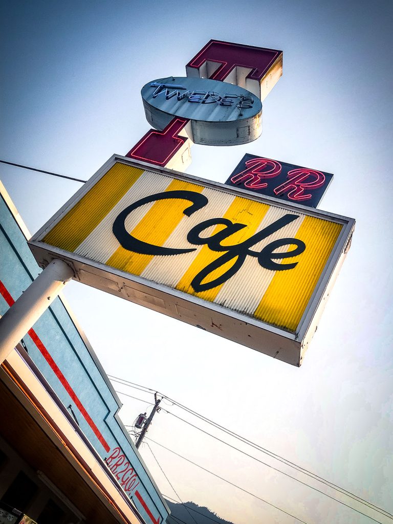 Twede's Cafe sign