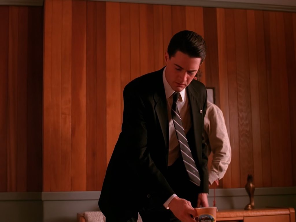 Agent Cooper getting ready to speak to Gordon Cole