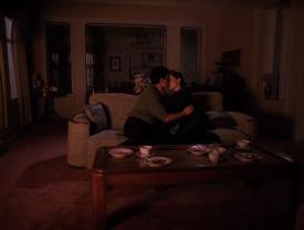 Episode 1.002 - James and Donna Kiss