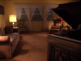11_TPB_Vacant_PalmerPart2_2007LivingRoom01