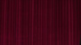 23_VacantPeaks_RedRoom_Part03_Drapes01