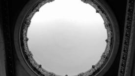 Screen in a dome on the ceiling