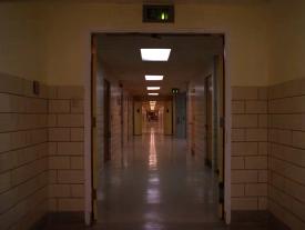 36_TPB_Vacant_Calhoun_2001_EmptyHall06