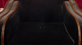 40_VacantPeaks_RedRoom_Part16_ChairOrb
