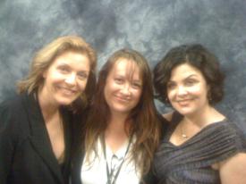 Hollywood Show 2010 - Sheryl Lee and Sherilyn Fenn with a guest