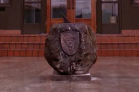 Episode1.000_Twin Peaks Sheriff's Department_Stone