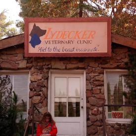 Lydecker Veterinary Clinic